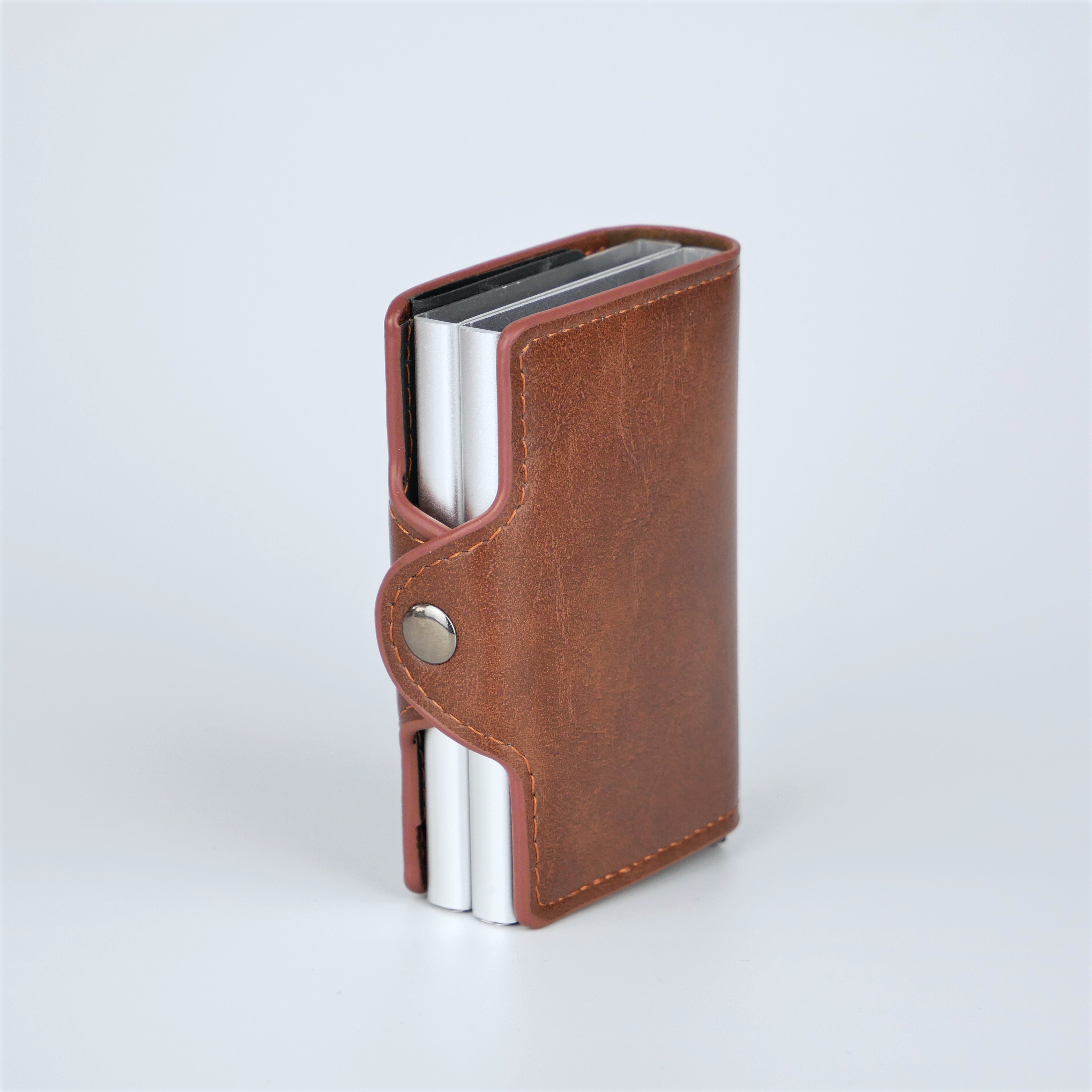 Card Holder BA Livremmar