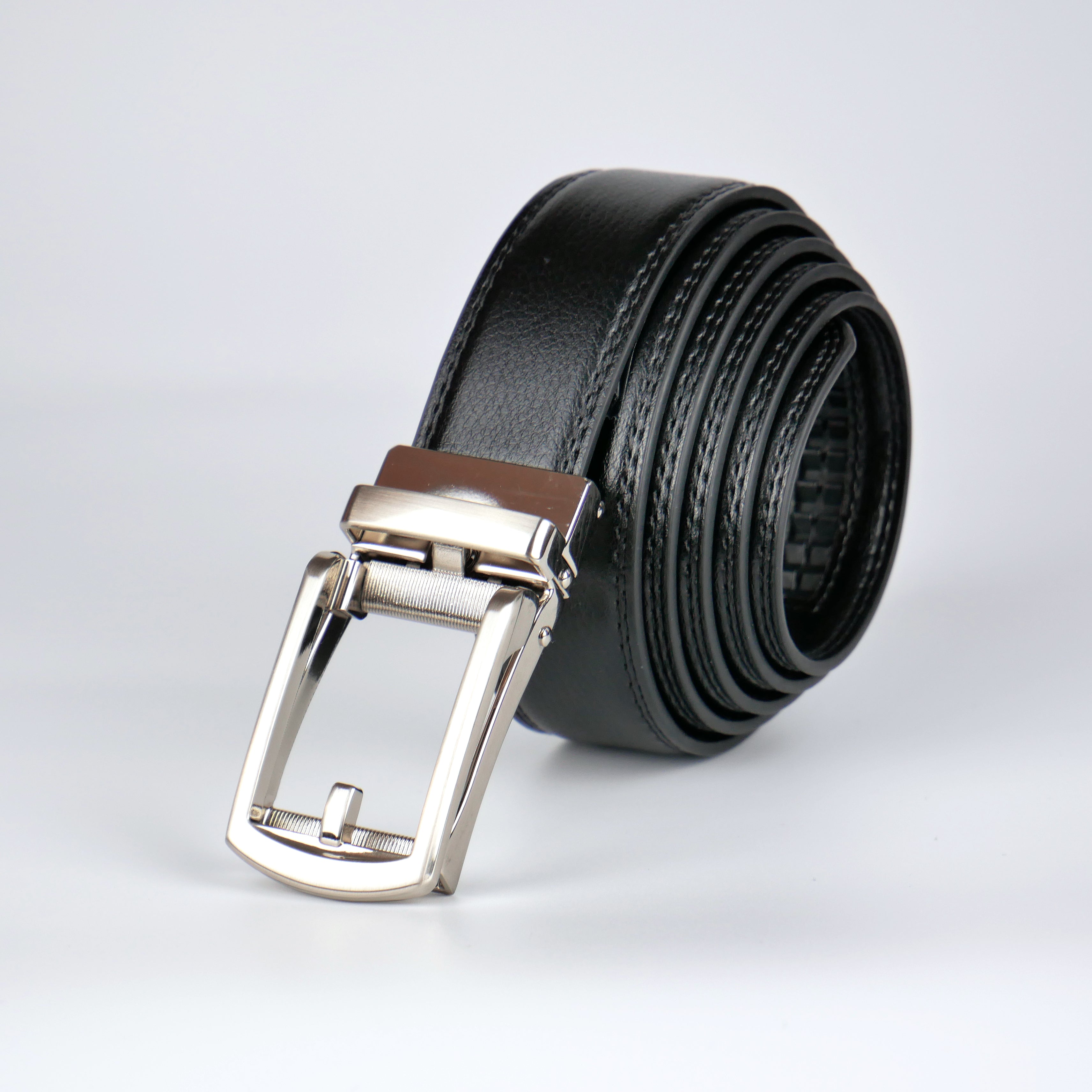 Klassiskt svart bälte med automatiskt silver spänne Livremmar