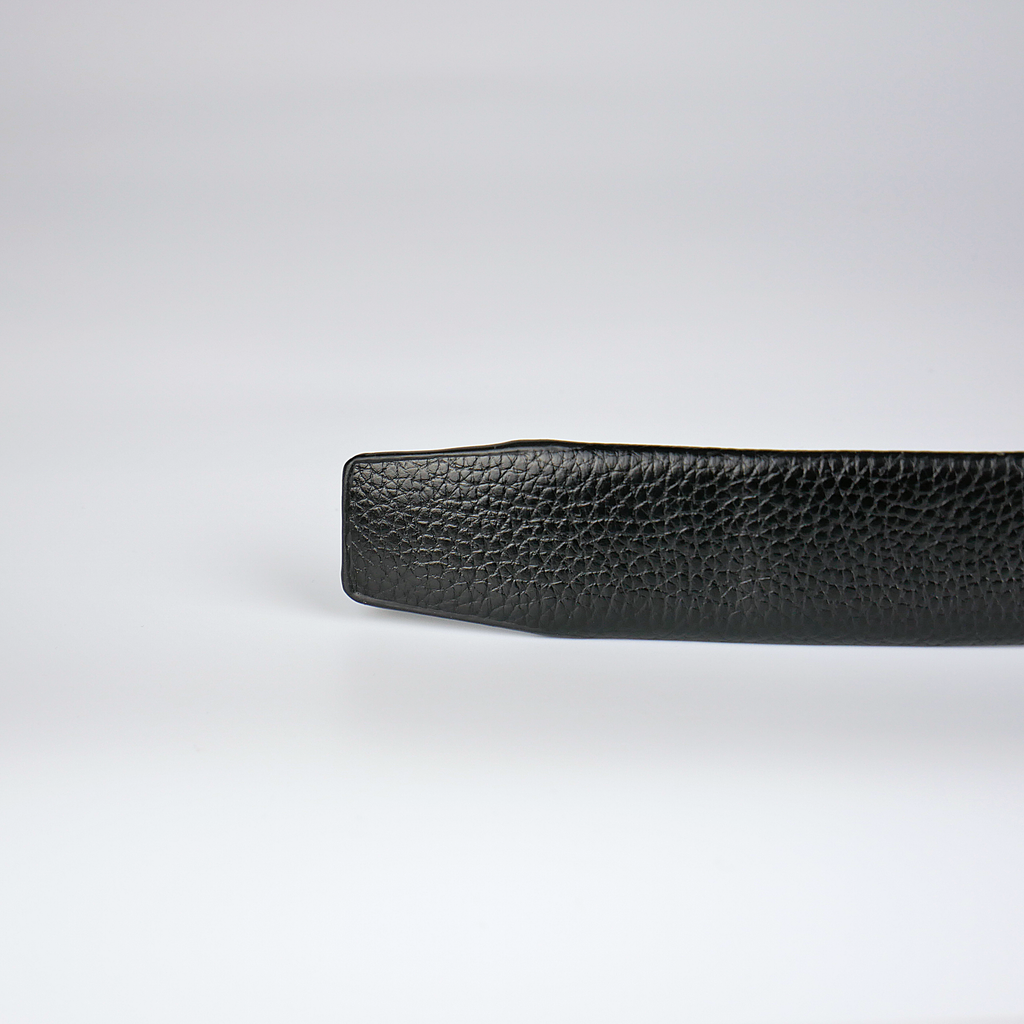 Standard svart bälte med automatiskt mörkt spänne Livremmar