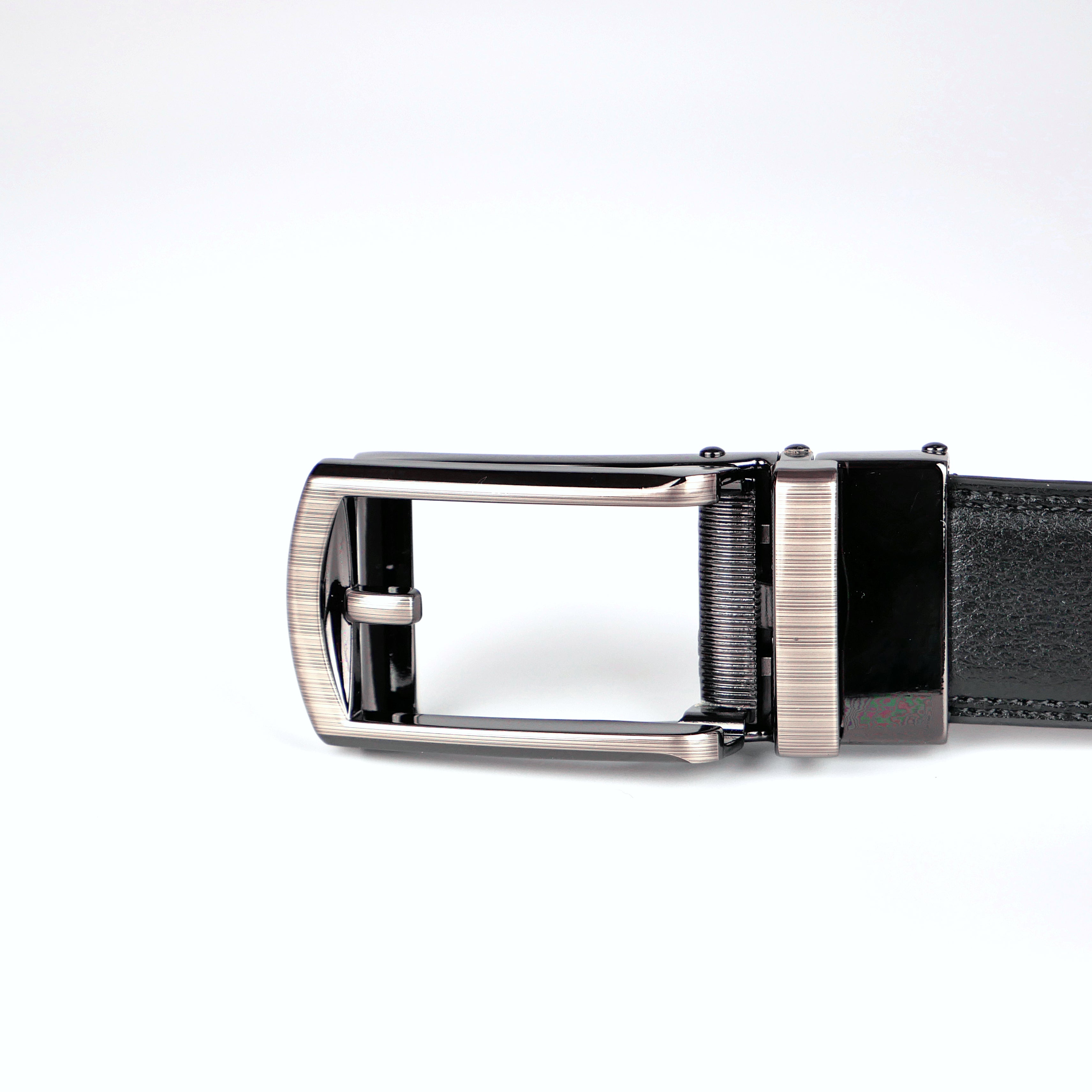 Klassiskt svart bälte med automatiskt mörkt spänne Livremmar